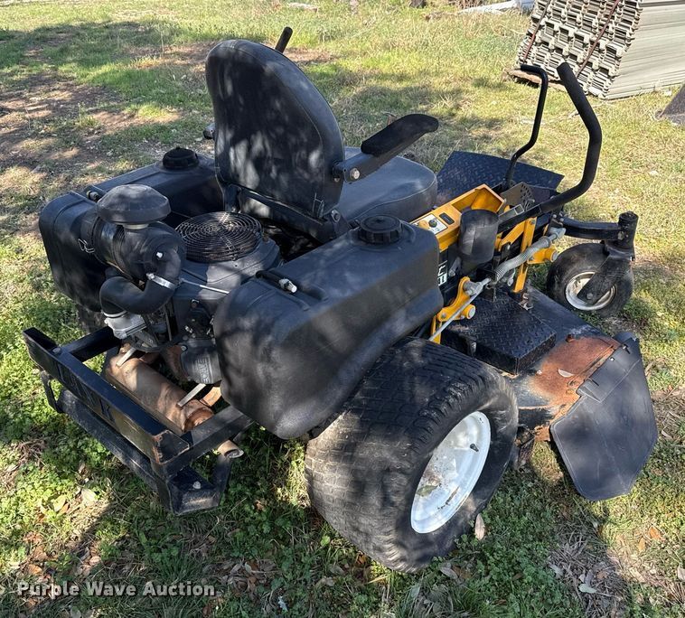 image for item EJ3515 2006 Cub Cadet M60–KH ZTR lawn mower