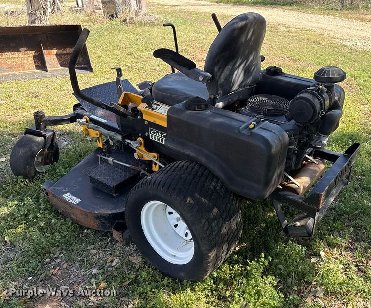 image for item EJ3515 2006 Cub Cadet M60–KH ZTR lawn mower