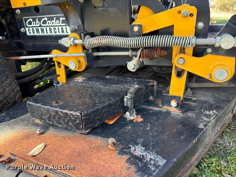 image for item EJ3515 2006 Cub Cadet M60–KH ZTR lawn mower