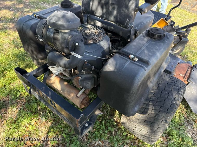 image for item EJ3515 2006 Cub Cadet M60–KH ZTR lawn mower