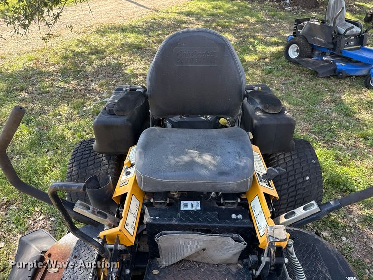 image for item EJ3515 2006 Cub Cadet M60–KH ZTR lawn mower