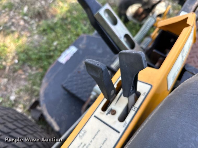 image for item EJ3515 2006 Cub Cadet M60–KH ZTR lawn mower