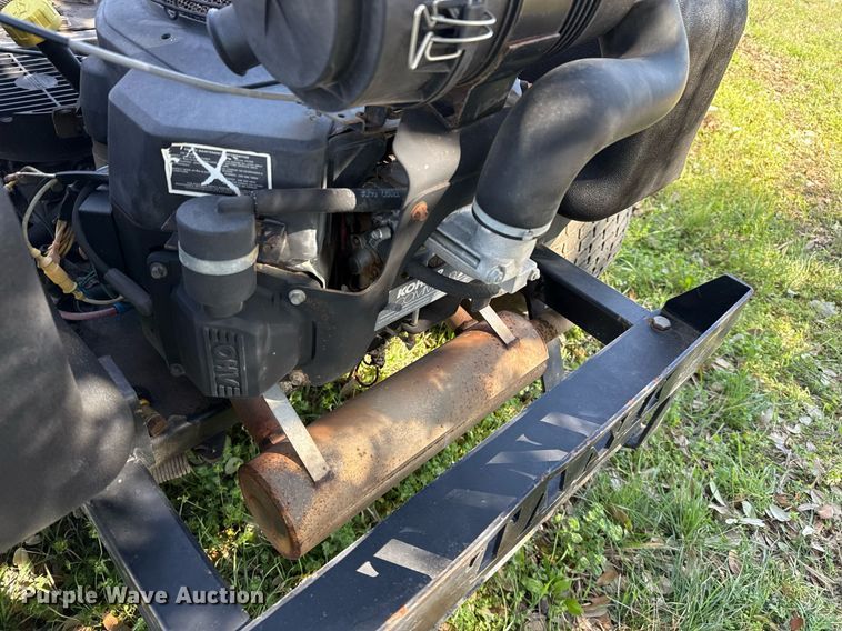 image for item EJ3515 2006 Cub Cadet M60–KH ZTR lawn mower