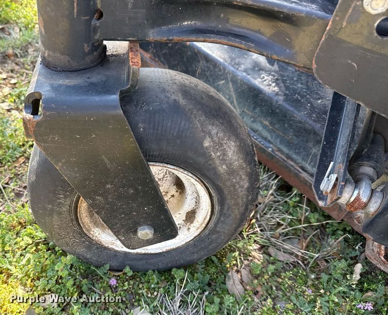 image for item EJ3515 2006 Cub Cadet M60–KH ZTR lawn mower