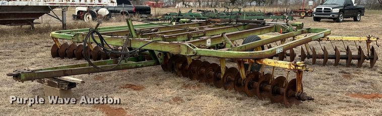 image for item EK0423 John Deere T0230 double off-set disk