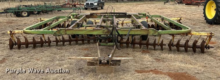 image for item EK0423 John Deere T0230 double off-set disk