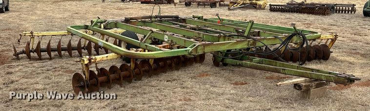 image for item EK0423 John Deere T0230 double off-set disk