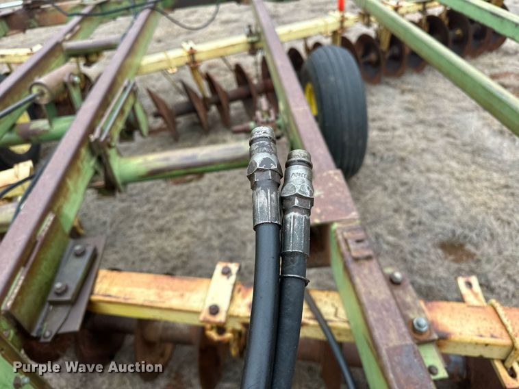 image for item EK0423 John Deere T0230 double off-set disk