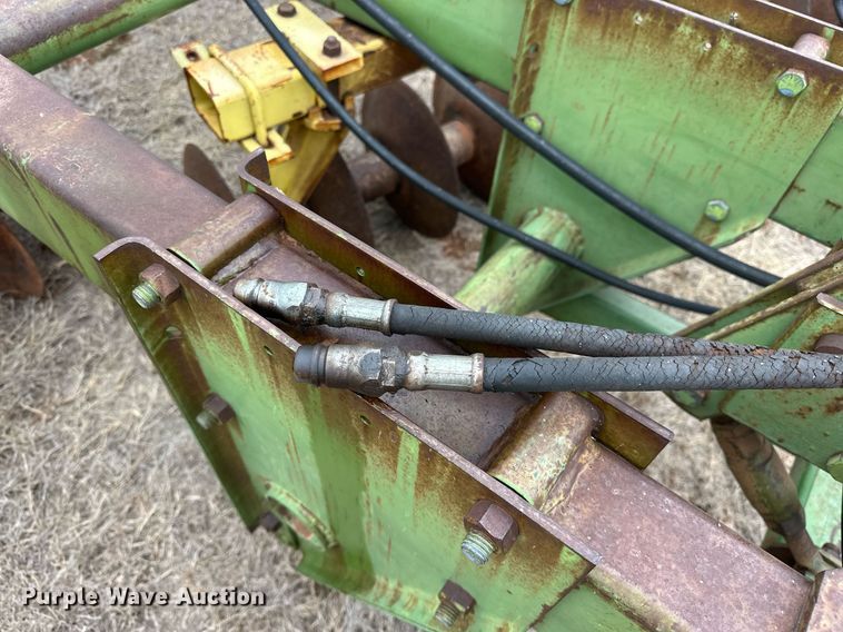 image for item EK0423 John Deere T0230 double off-set disk