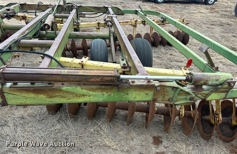 image for item EK0423 John Deere T0230 double off-set disk