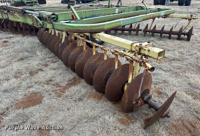 image for item EK0423 John Deere T0230 double off-set disk