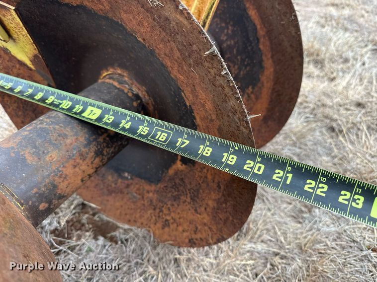 image for item EK0423 John Deere T0230 double off-set disk