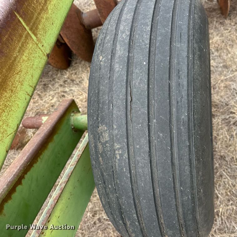 image for item EK0423 John Deere T0230 double off-set disk