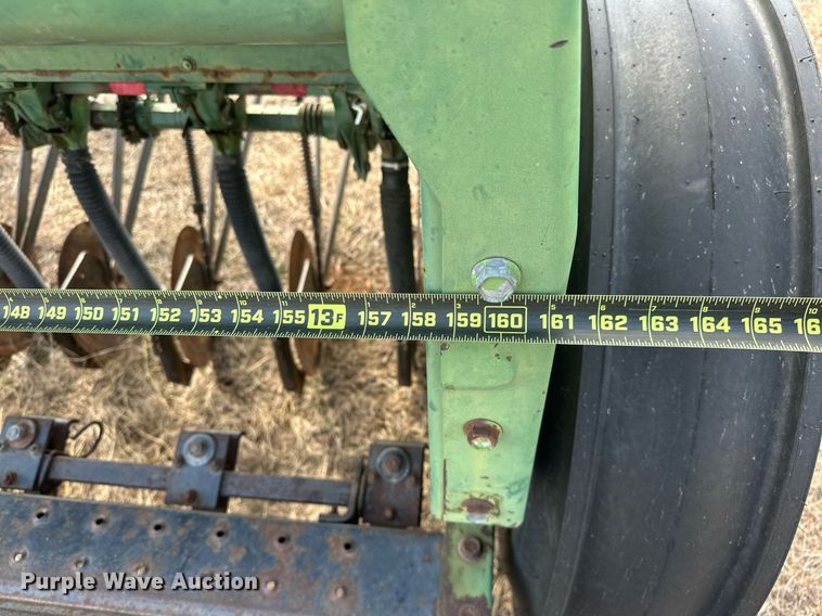 image for item EK0432 John Deere 8300 grain drill