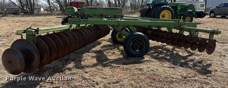 image for item EK0433 John Deere off-set disk