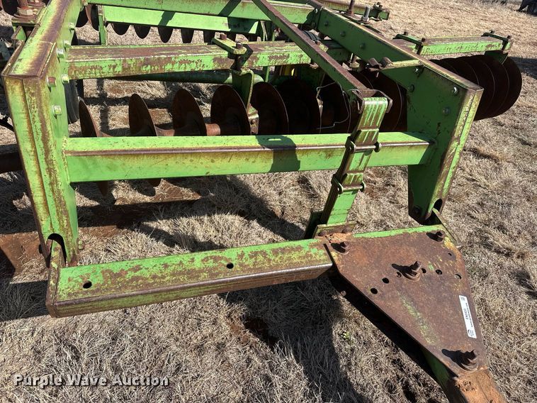 image for item EK0433 John Deere off-set disk