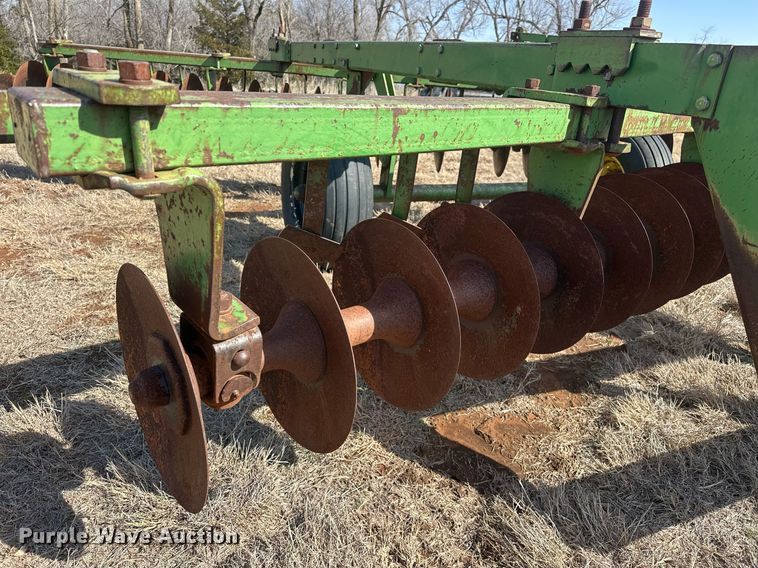 image for item EK0433 John Deere off-set disk