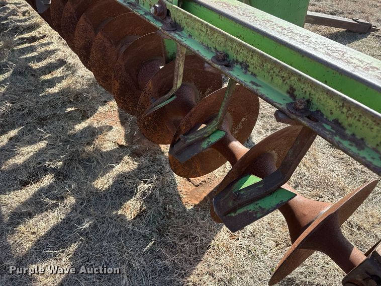 image for item EK0433 John Deere off-set disk