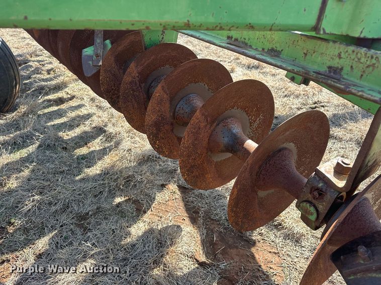 image for item EK0433 John Deere off-set disk