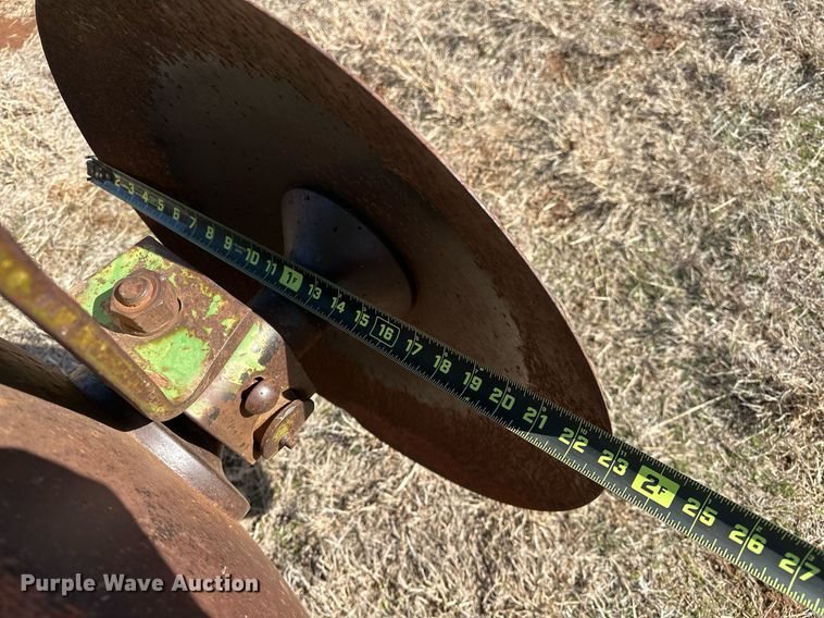 image for item EK0433 John Deere off-set disk