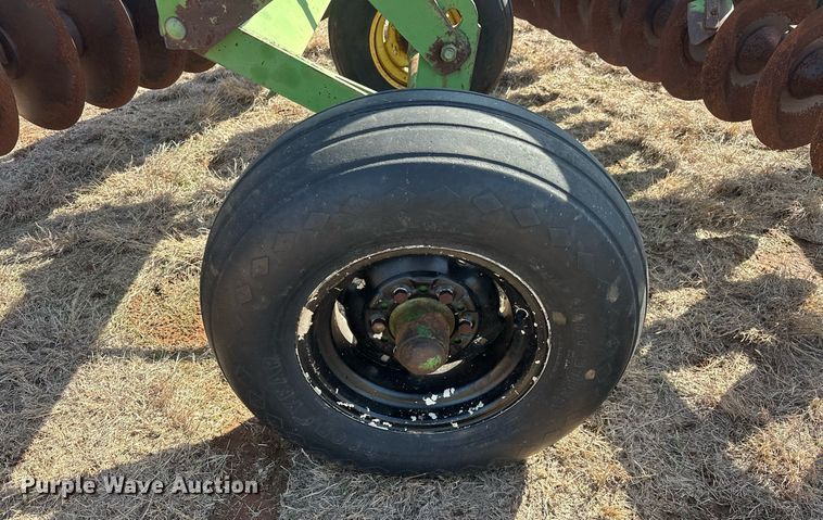 image for item EK0433 John Deere off-set disk