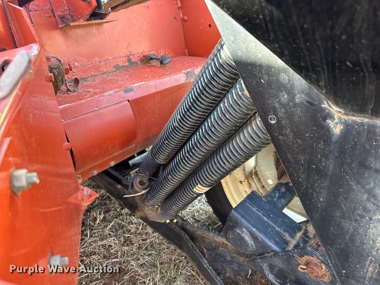 image for item EK0435 Hesston 1265T swather / windrower