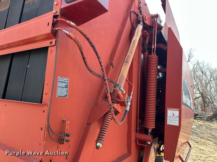 image for item EK0436 2004 New Holland BR780 round baler