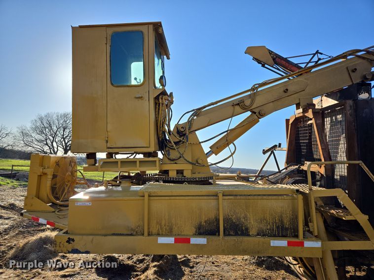 image for item EL5685 2004 Mighty Giant tub grinder