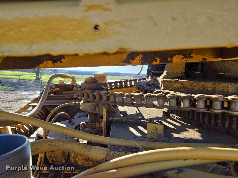 image for item EL5685 2004 Mighty Giant tub grinder