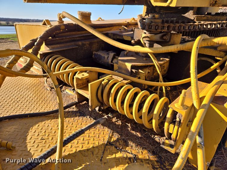 image for item EL5685 2004 Mighty Giant tub grinder