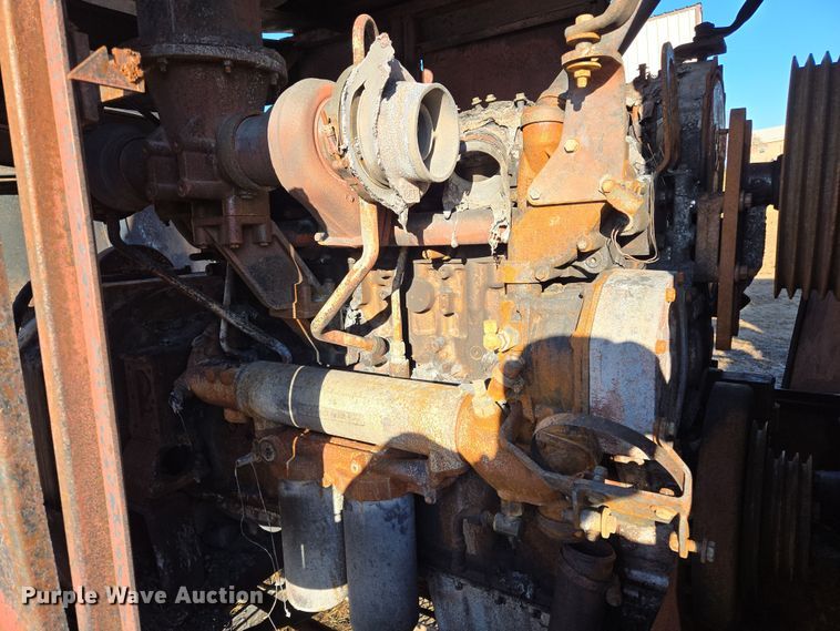 image for item EL5685 2004 Mighty Giant tub grinder