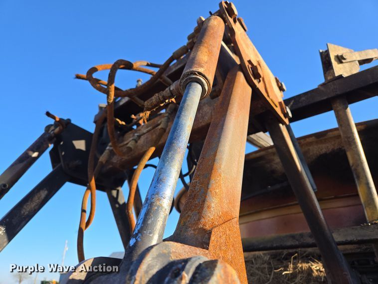 image for item EL5685 2004 Mighty Giant tub grinder