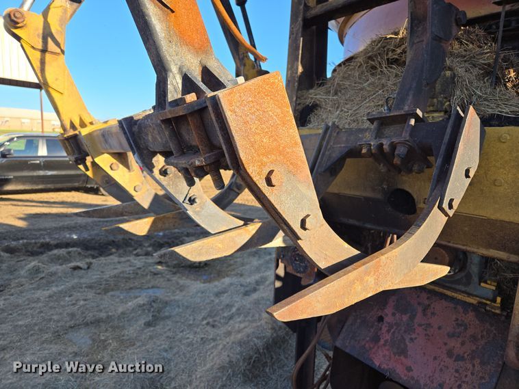 image for item EL5685 2004 Mighty Giant tub grinder