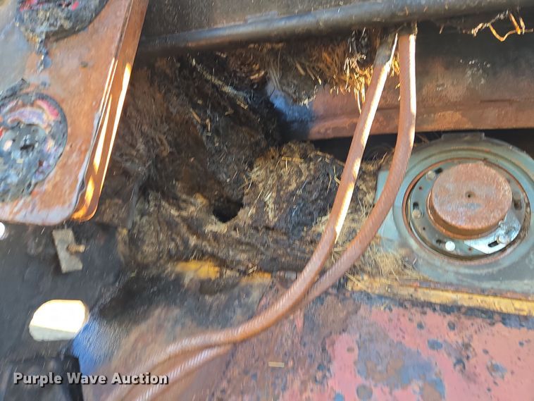 image for item EL5685 2004 Mighty Giant tub grinder