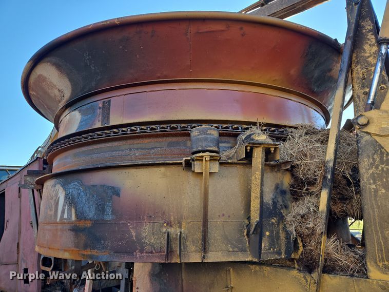 image for item EL5685 2004 Mighty Giant tub grinder