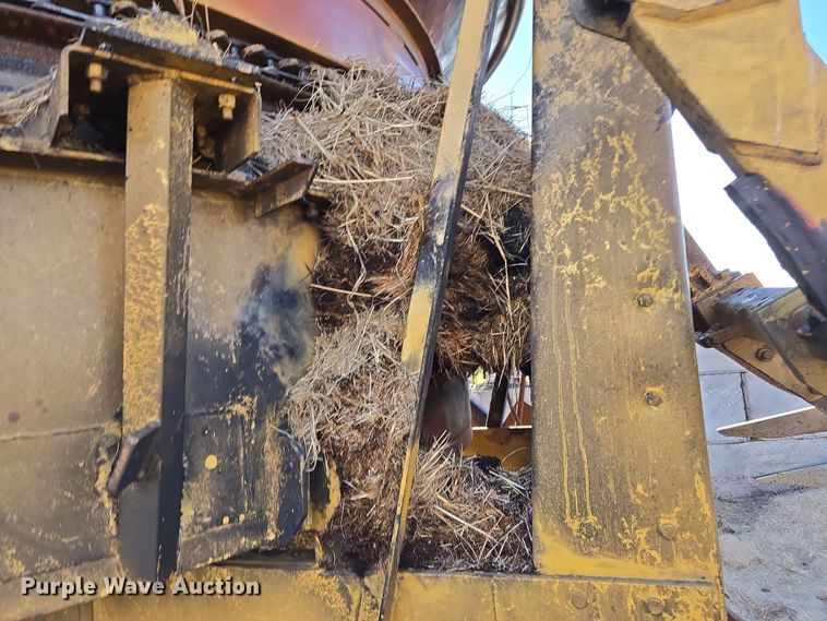 image for item EL5685 2004 Mighty Giant tub grinder