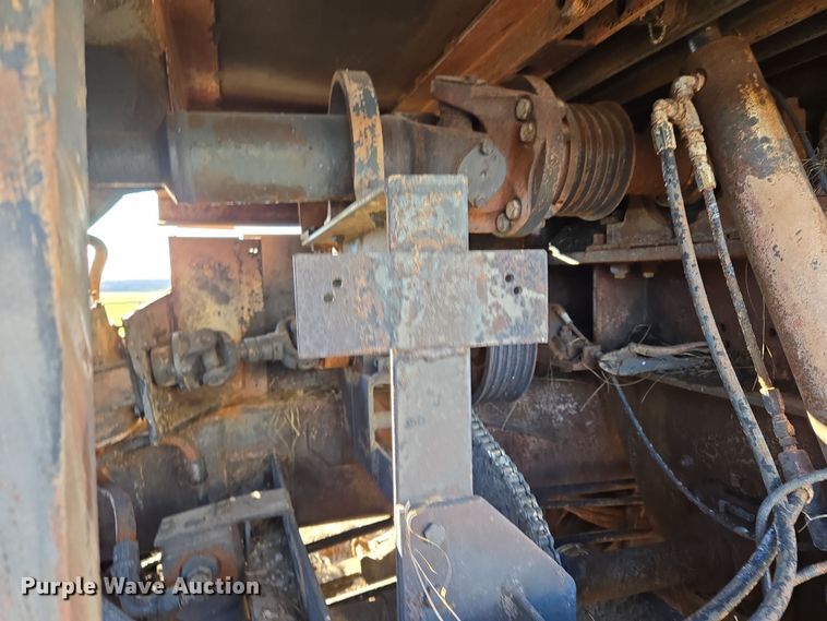 image for item EL5685 2004 Mighty Giant tub grinder