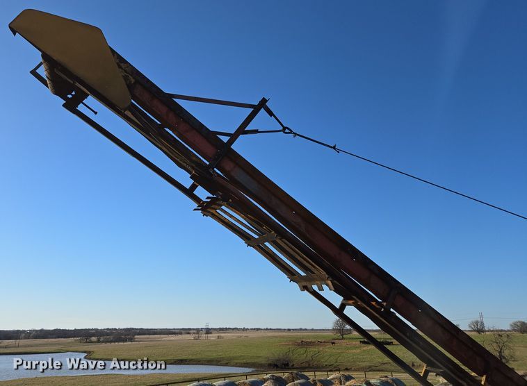 image for item EL5685 2004 Mighty Giant tub grinder