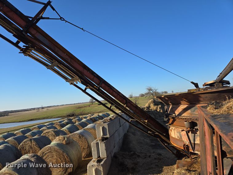 image for item EL5685 2004 Mighty Giant tub grinder