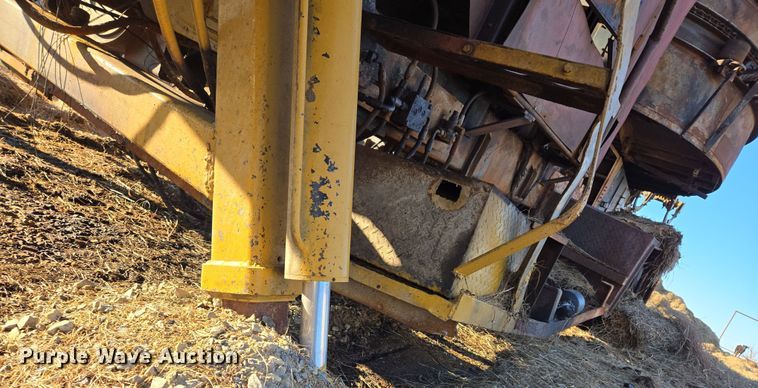 image for item EL5685 2004 Mighty Giant tub grinder