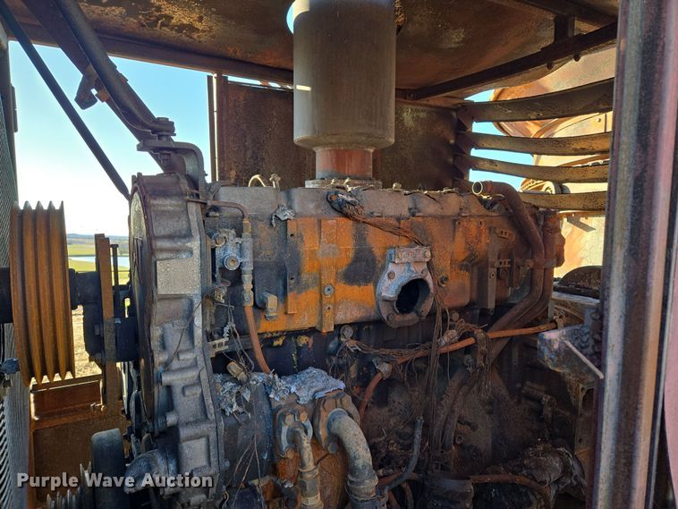 image for item EL5685 2004 Mighty Giant tub grinder