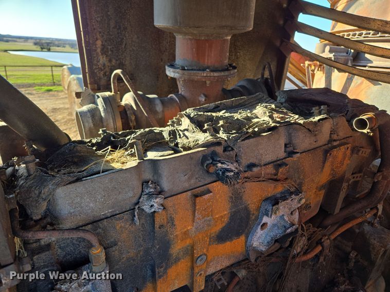 image for item EL5685 2004 Mighty Giant tub grinder