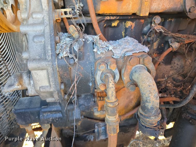 image for item EL5685 2004 Mighty Giant tub grinder