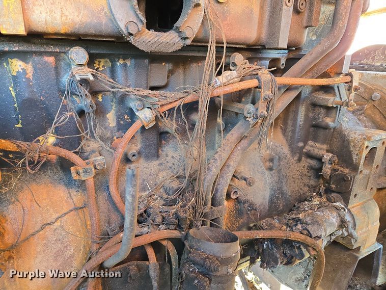 image for item EL5685 2004 Mighty Giant tub grinder