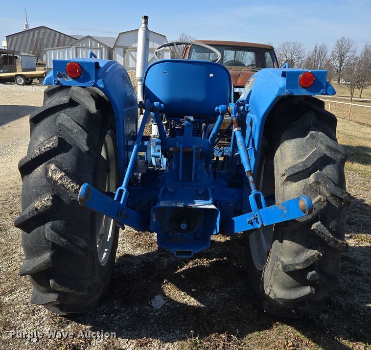 image for item EN3500 Hinomoto E230 tractor