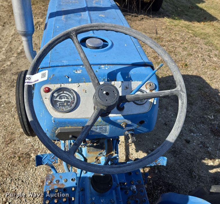 image for item EN3500 Hinomoto E230 tractor