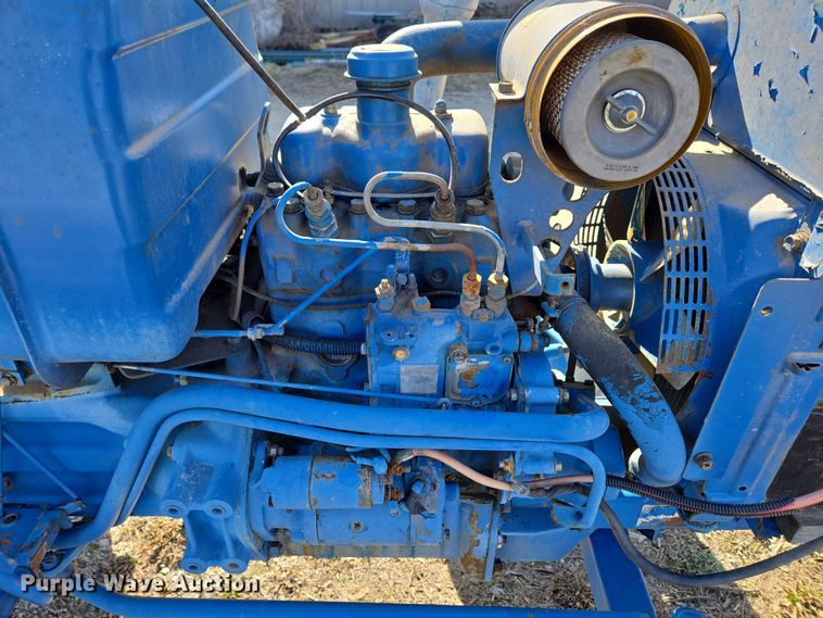 image for item EN3500 Hinomoto E230 tractor