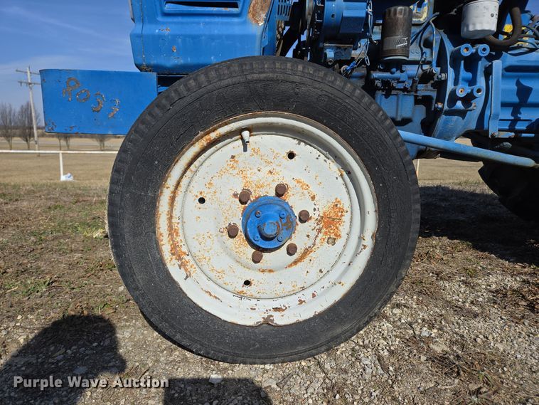 image for item EN3500 Hinomoto E230 tractor