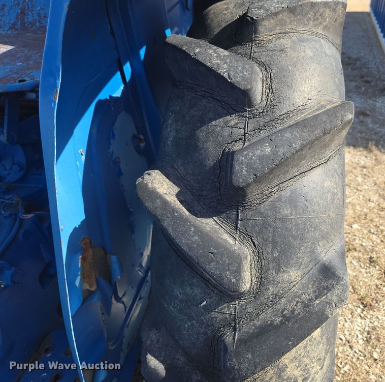 image for item EN3500 Hinomoto E230 tractor