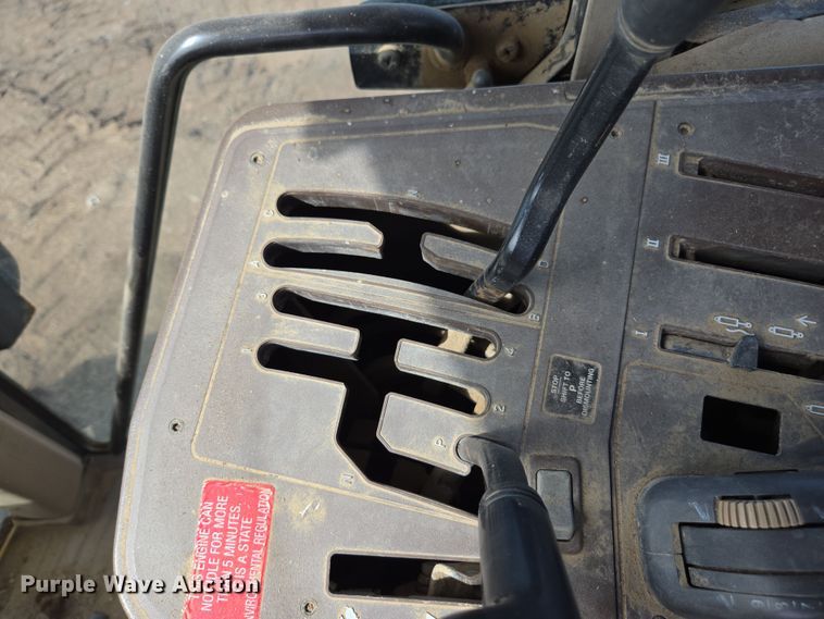 image for item EN6009 2004 John Deere 6415 MFWD tractor